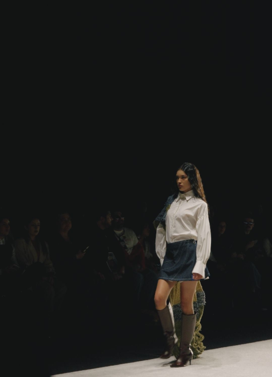 LOOK 08 - MINI SKIRT