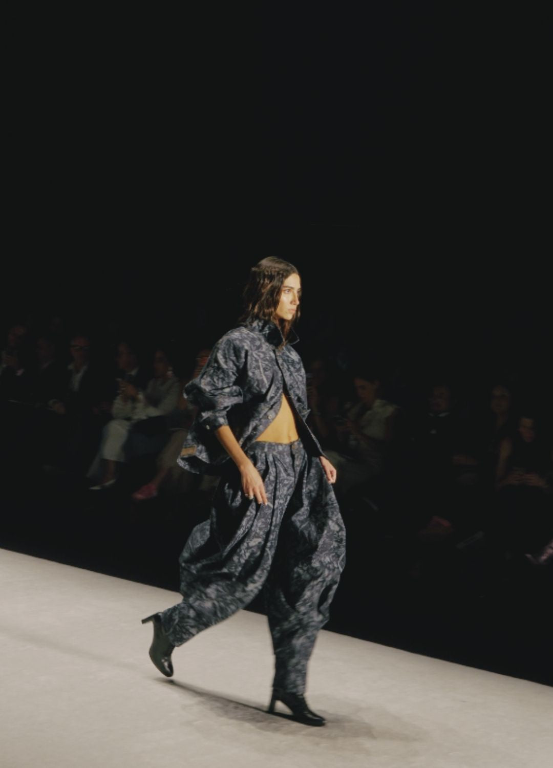 LOOK 09 - JACKET