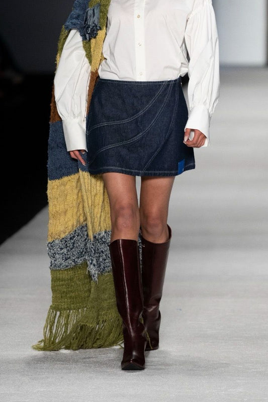 LOOK 08 - MINI SKIRT